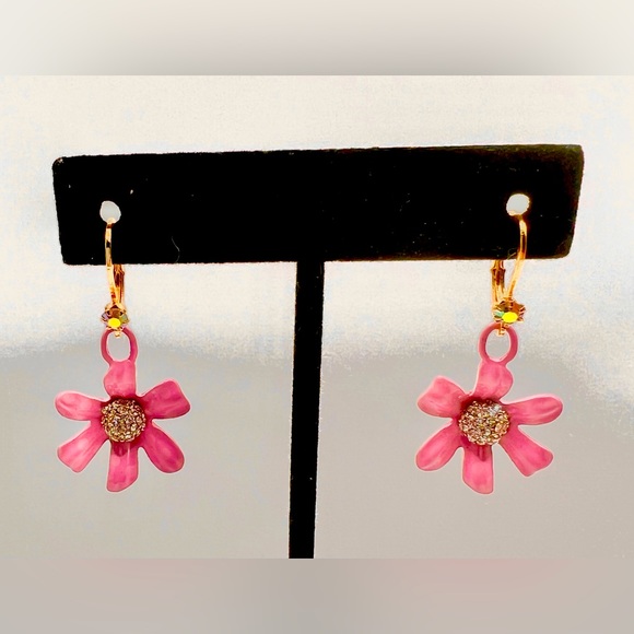 Betsey Johnson Pink Flower Earrings-Preowned in Original Box-Excel Condition - Picture 1 of 5